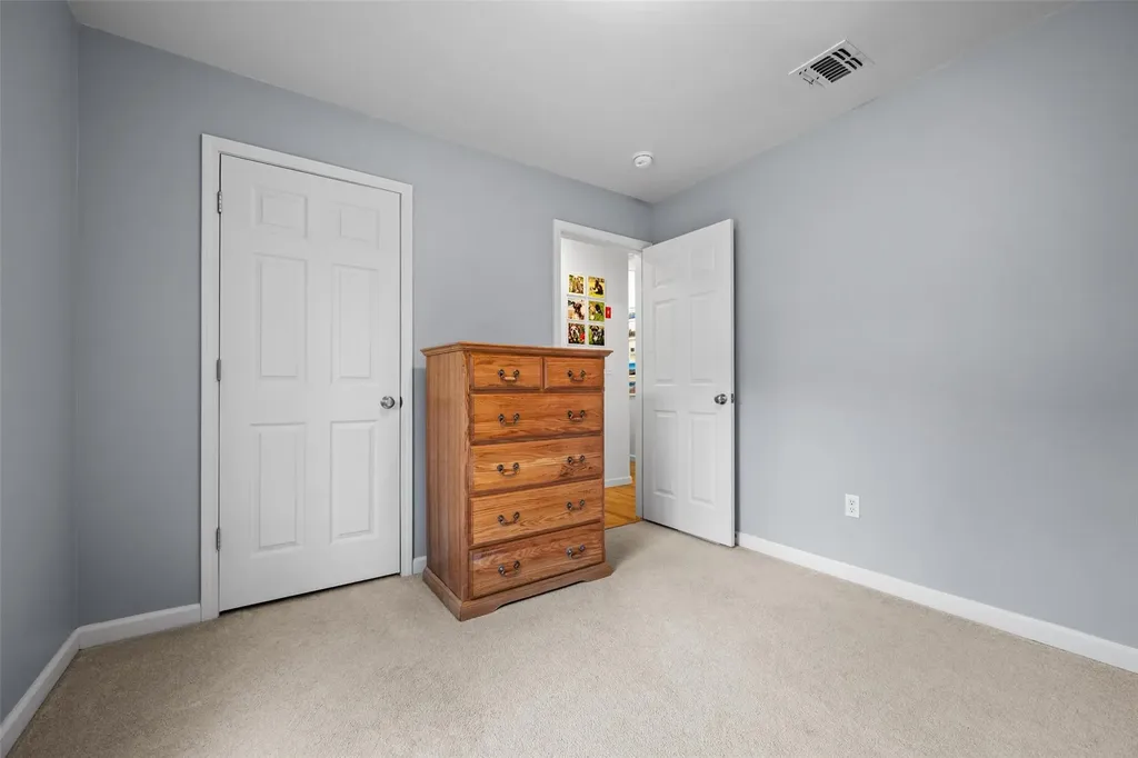 19 Bristol Circle Rock Hill NY 12775