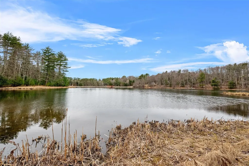 19 Bristol Circle Rock Hill NY 12775