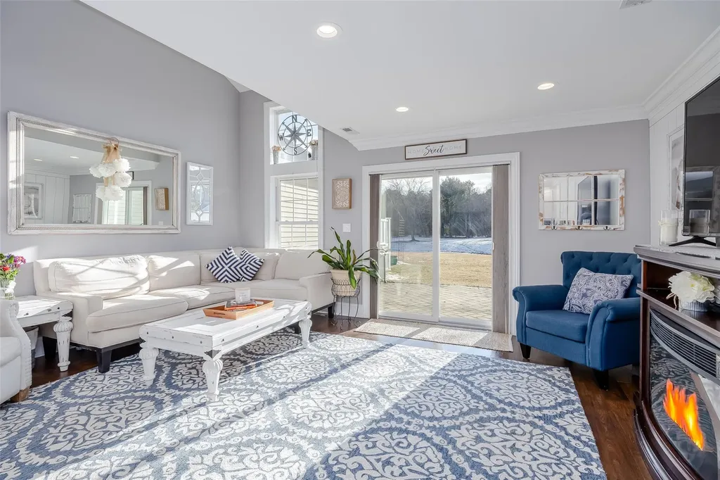 291 Ranch Circle Manorville NY 11949