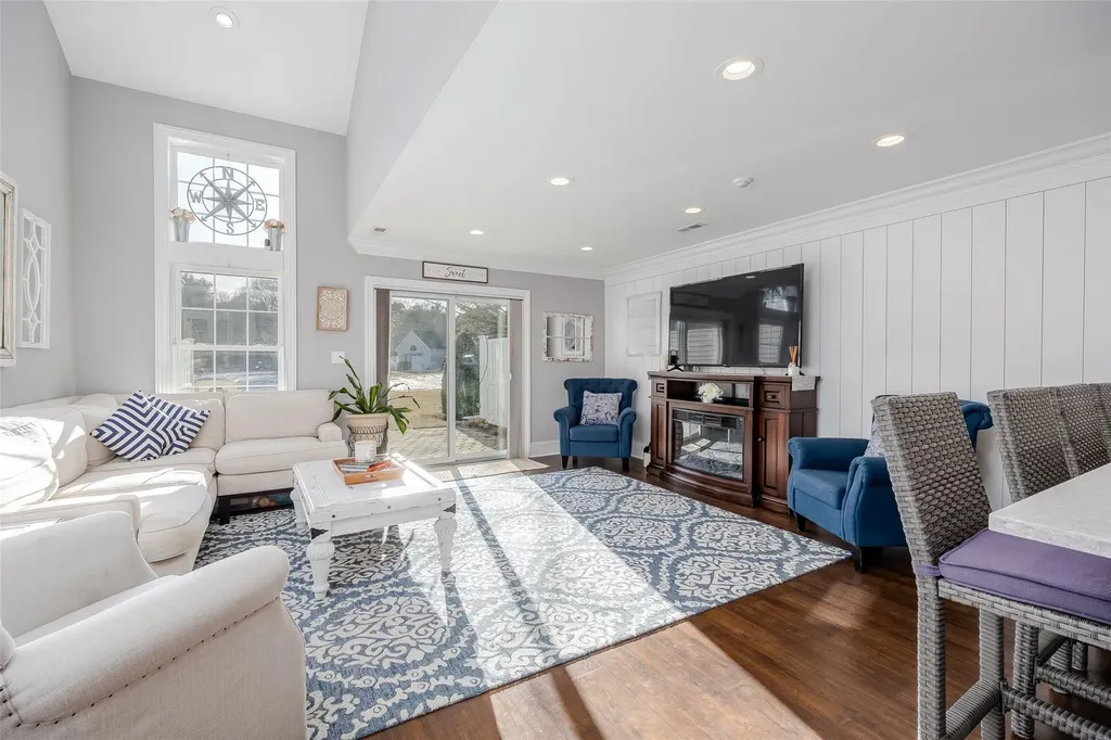 291 Ranch Circle Manorville NY 11949