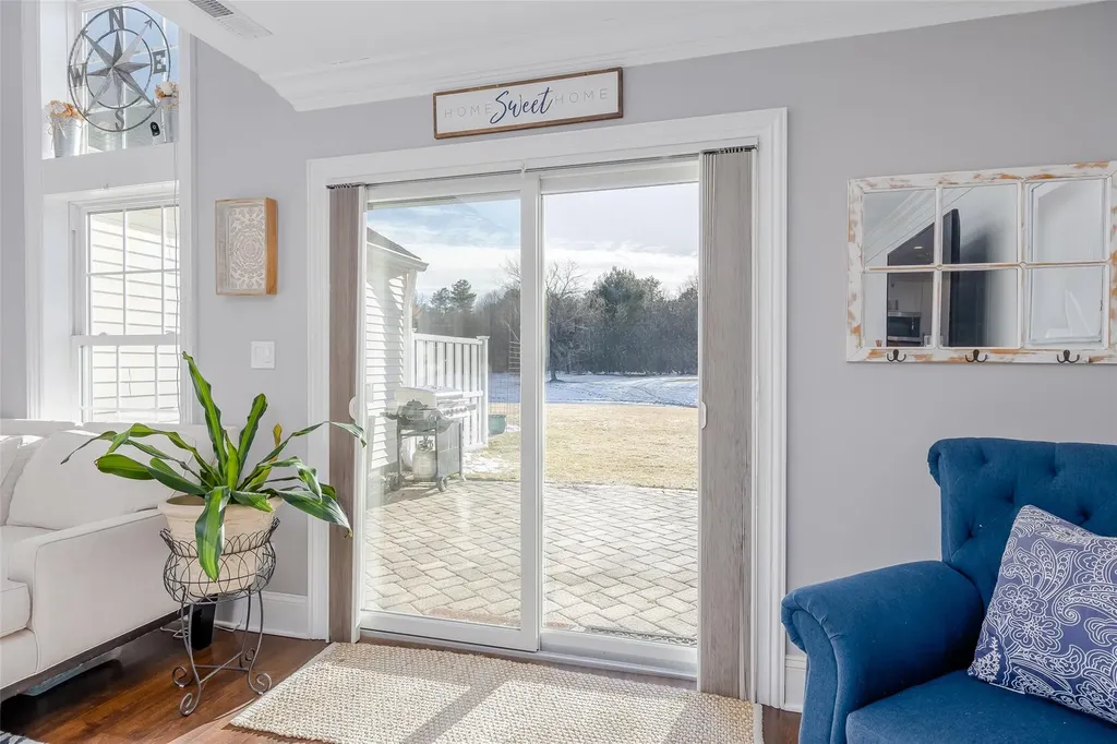 291 Ranch Circle Manorville NY 11949