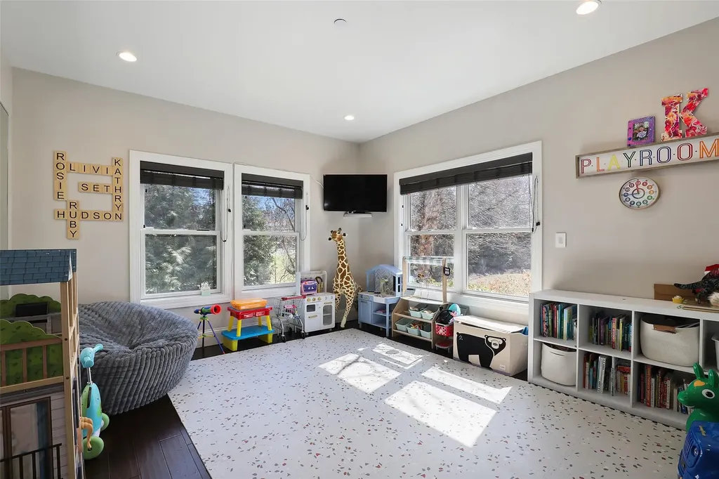 17 Loch Lane Rye Brook NY 10573
