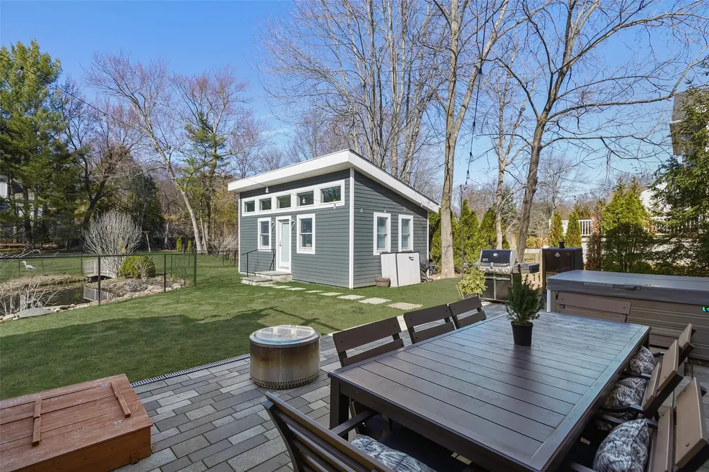 17 Loch Lane Rye Brook NY 10573