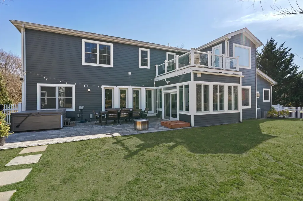 17 Loch Lane Rye Brook NY 10573