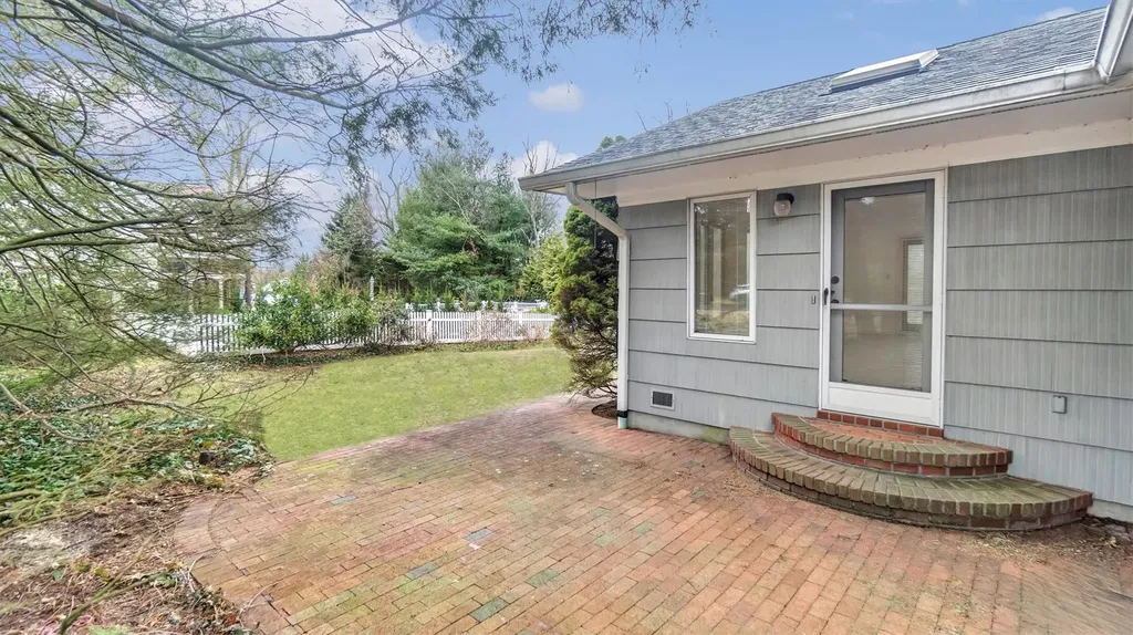 2 Briarcliff Place Huntington NY 11743