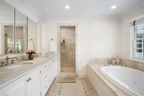 11 School Lane Scarsdale NY 10583