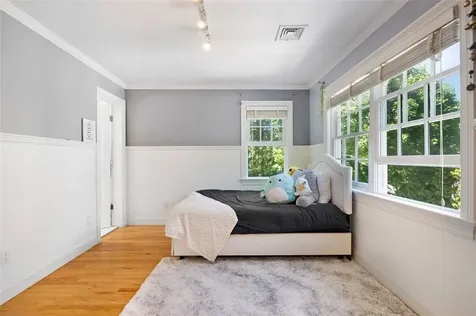 11 School Lane Scarsdale NY 10583
