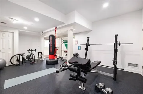 11 School Lane Scarsdale NY 10583