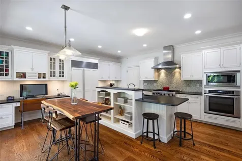 11 School Lane Scarsdale NY 10583