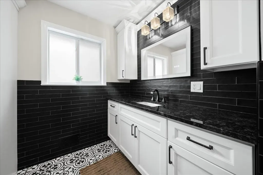 22 Elaine Drive Oceanside NY 11572