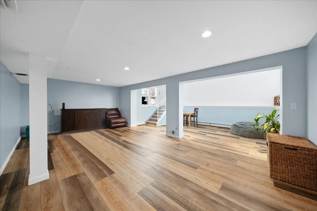 22 Elaine Drive Oceanside NY 11572