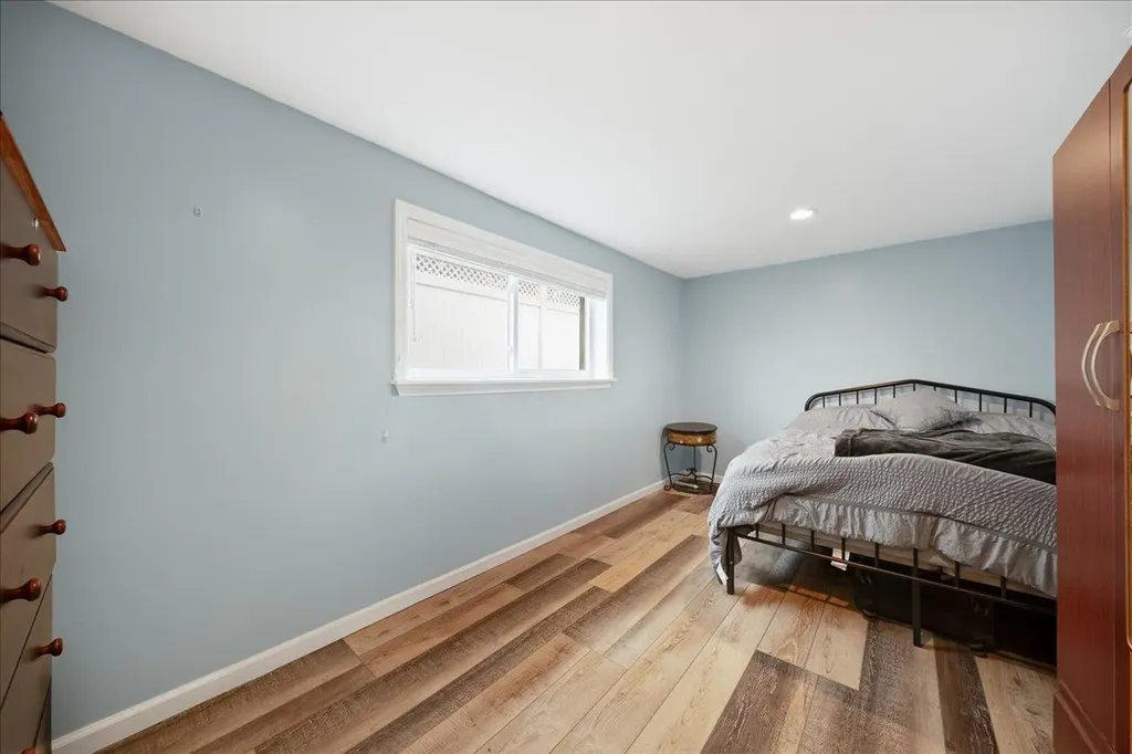 22 Elaine Drive Oceanside NY 11572