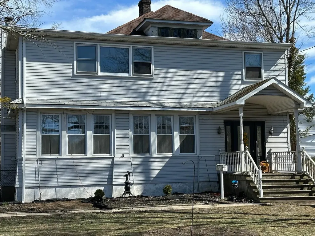 63 Udall Road West Islip NY 11795
