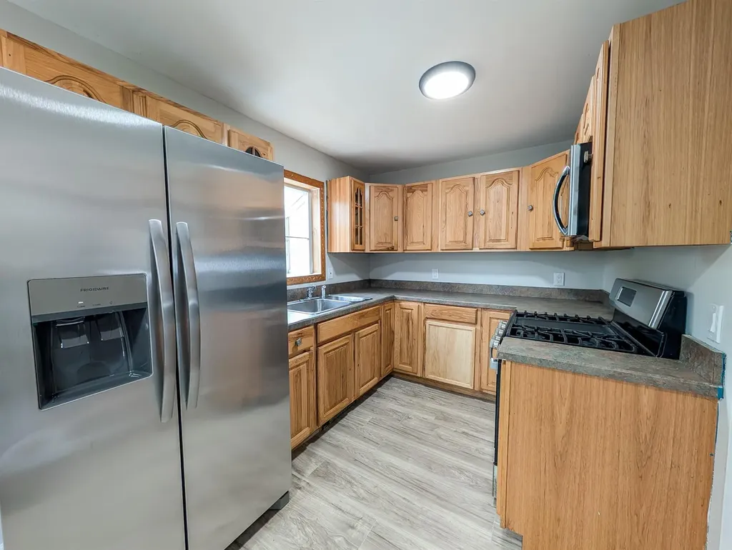 5 Vine Road Mastic Beach NY 11951
