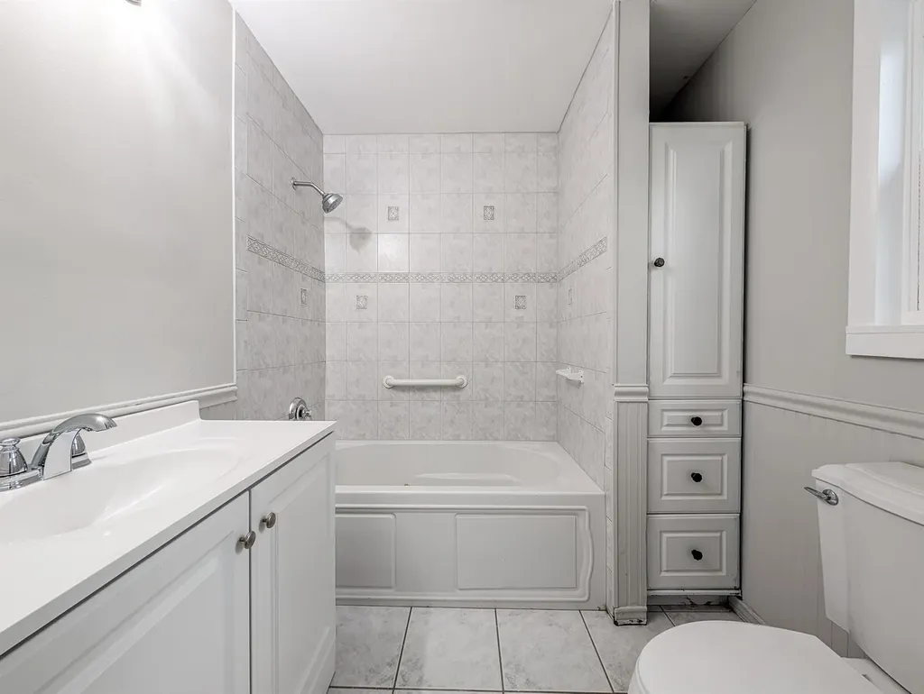 5 Vine Road Mastic Beach NY 11951