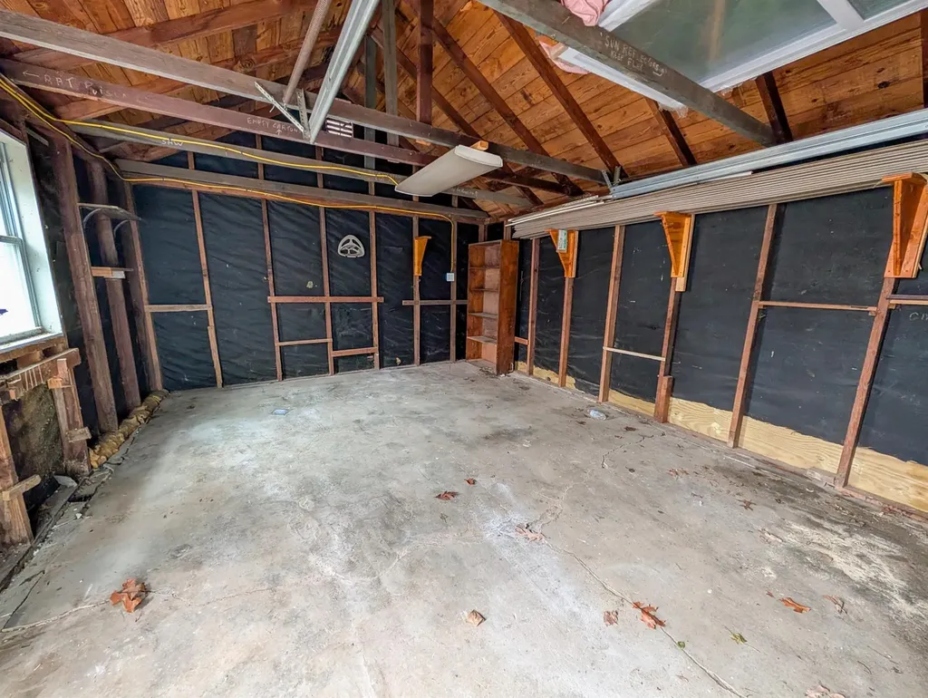 5 Vine Road Mastic Beach NY 11951