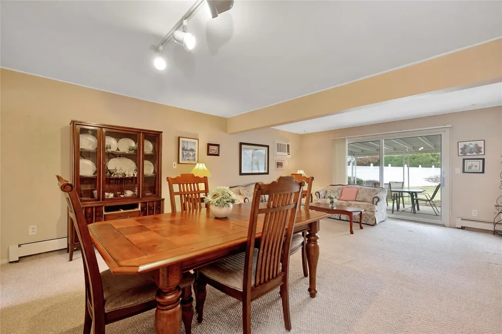 80 Tardy Lane N Wantagh NY 11793