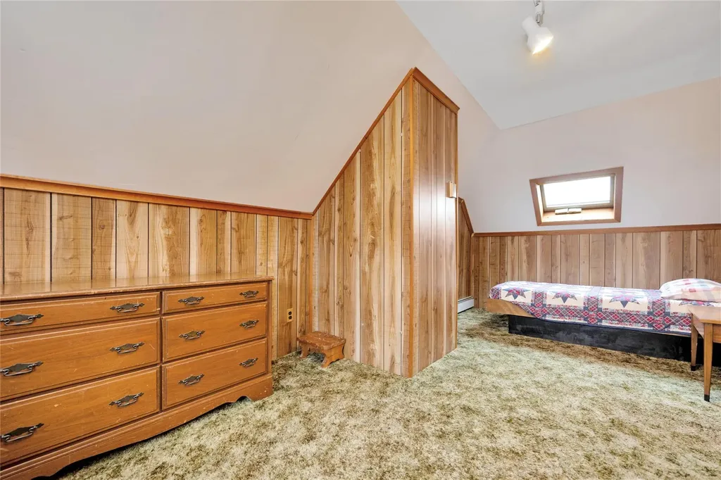 80 Tardy Lane N Wantagh NY 11793