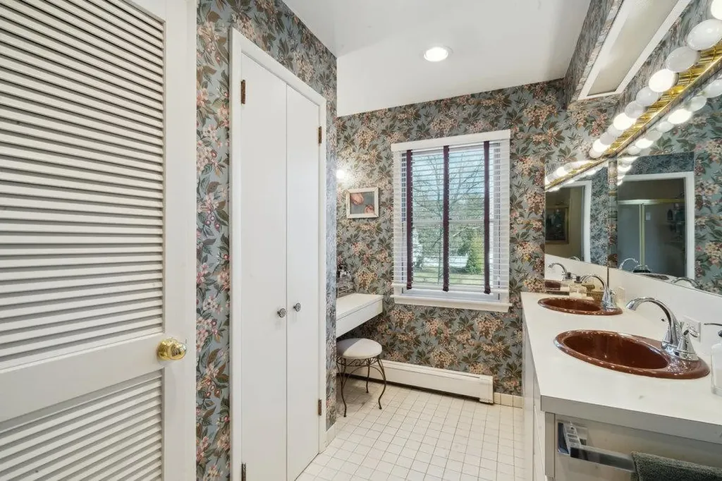 67 Randolph Drive Dix Hills NY 11746