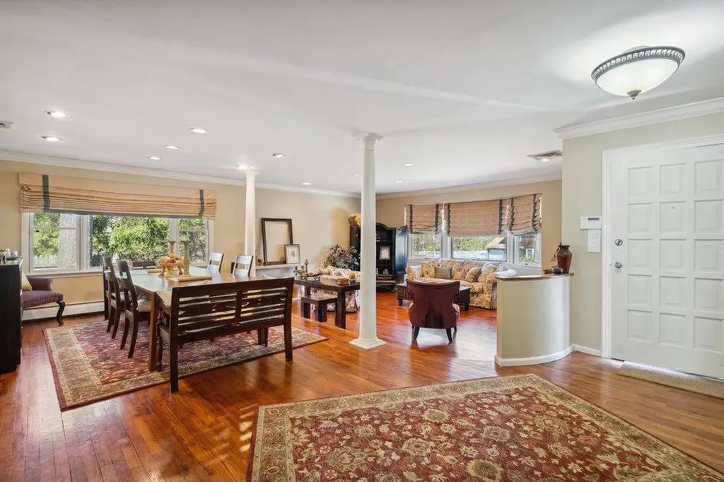 67 Randolph Drive Dix Hills NY 11746