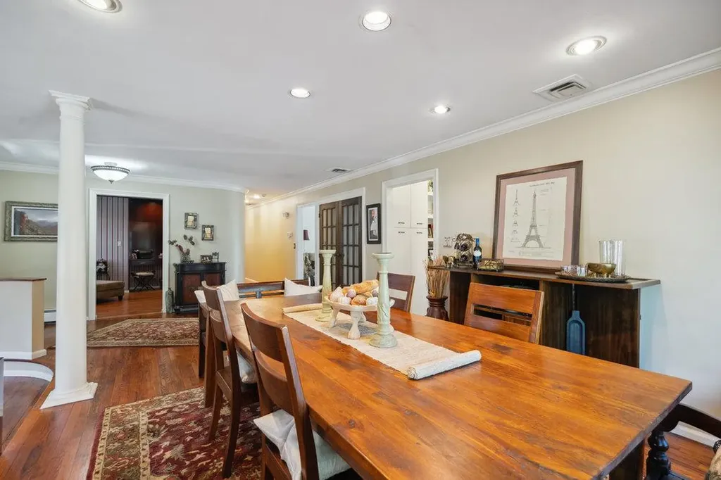 67 Randolph Drive Dix Hills NY 11746