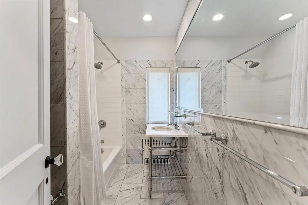 11 Bolton Gardens Bronxville NY 10708
