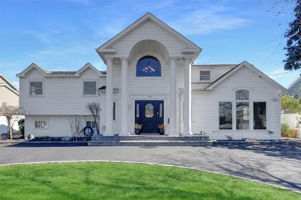 169 Ocean Avenue Massapequa NY 11758