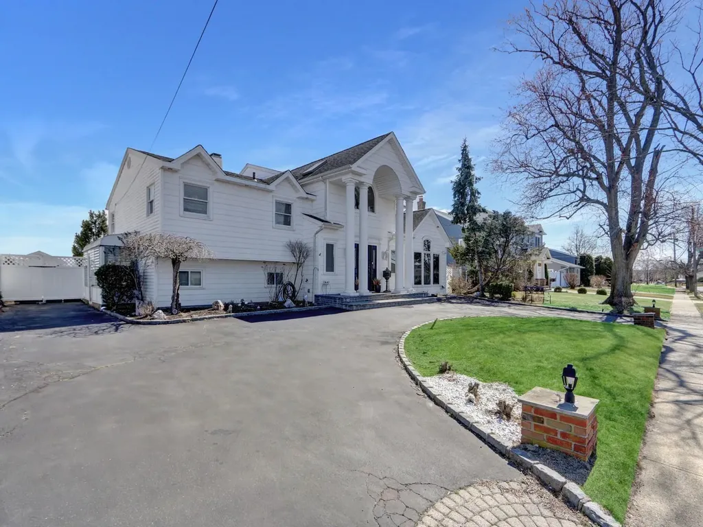 169 Ocean Avenue Massapequa NY 11758