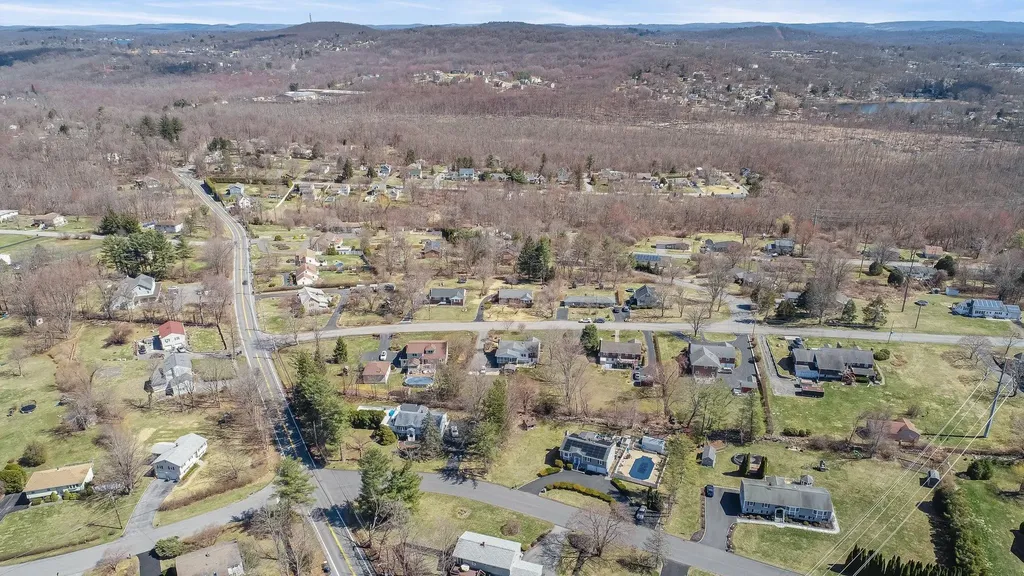 5 Boniello Drive Mahopac NY 10541