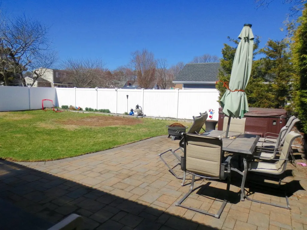 421 17th Street West Babylon NY 11704