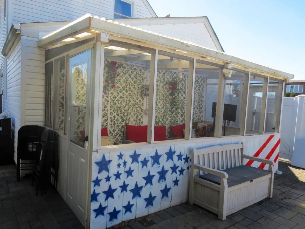 421 17th Street West Babylon NY 11704