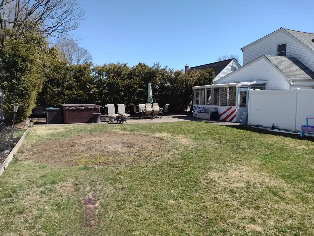 421 17th Street West Babylon NY 11704