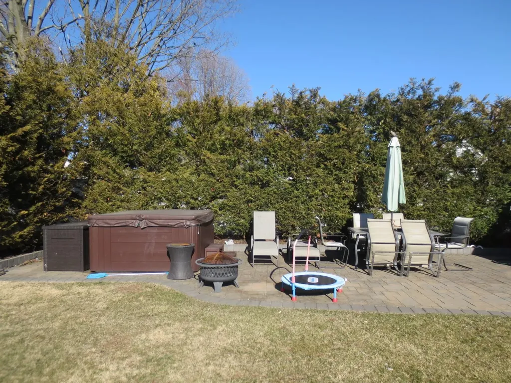 421 17th Street West Babylon NY 11704