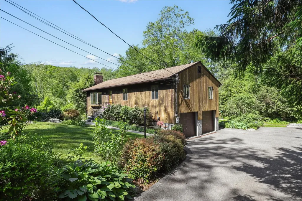 24 Rick Lane Mahopac NY 10541