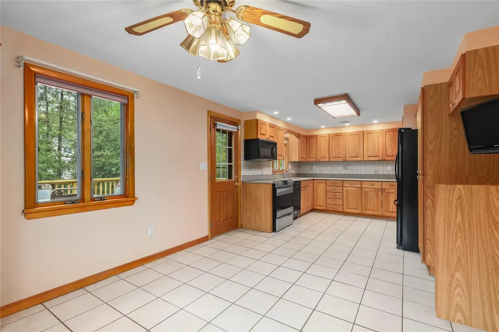 24 Rick Lane Mahopac NY 10541