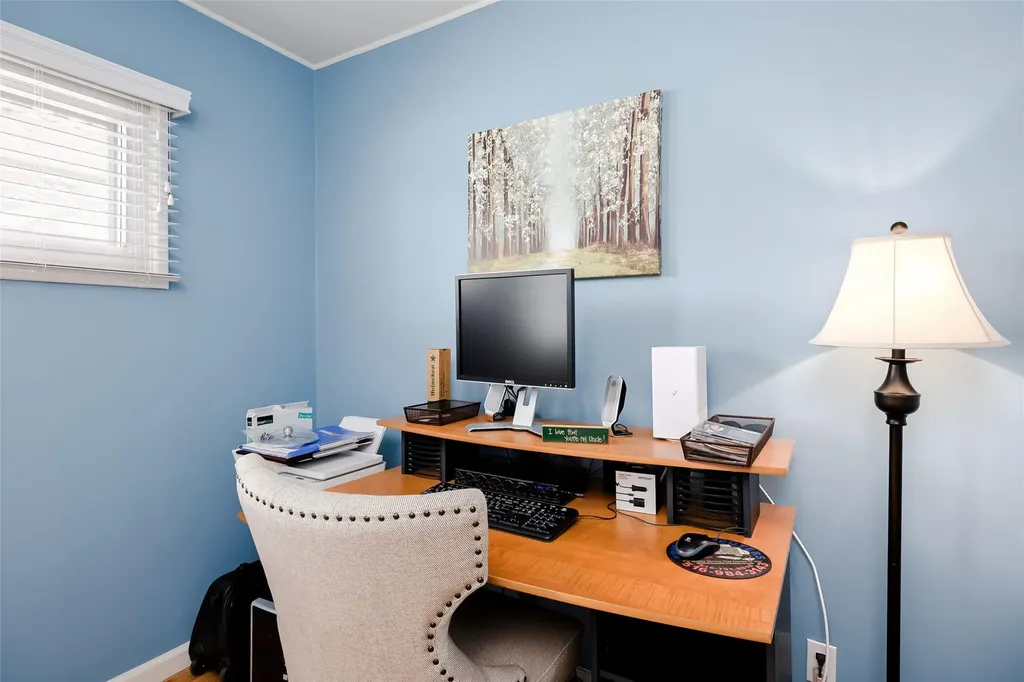 21 William Road Massapequa NY 11758