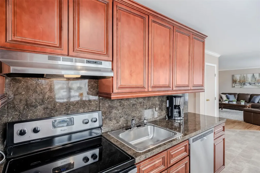 21 William Road Massapequa NY 11758