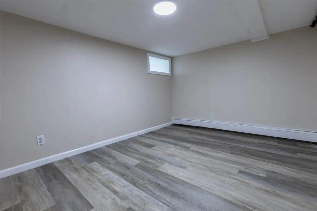 83 Stevens Street Freeport NY 11520