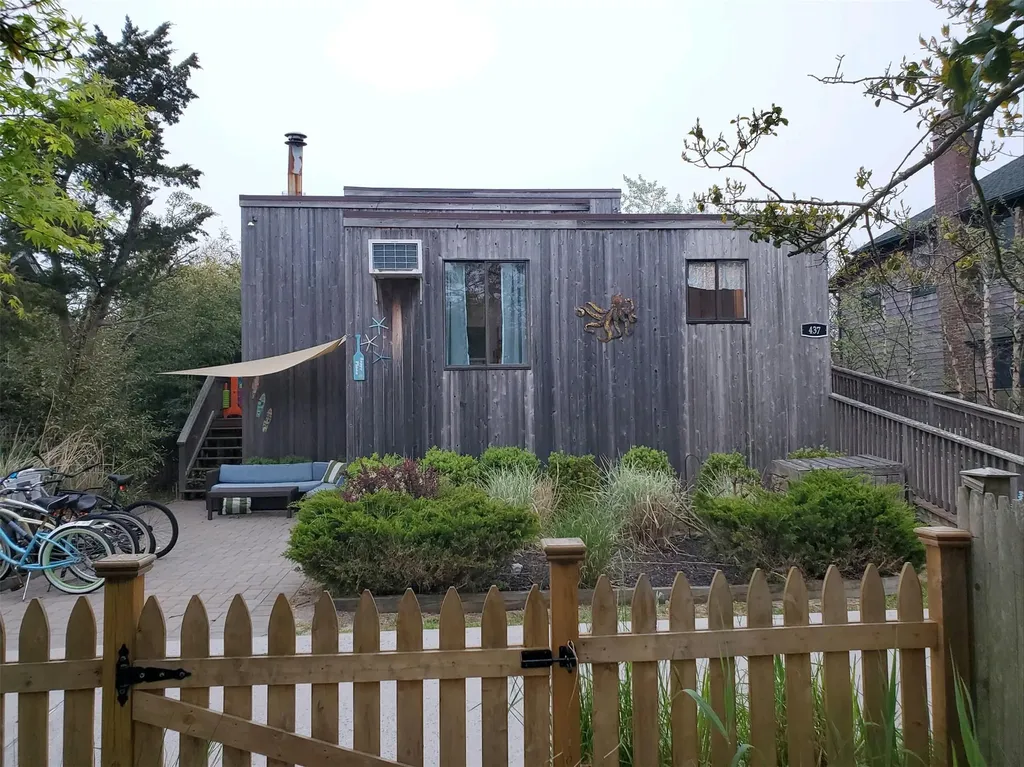 437 Dehnhoff Walk Ocean Beach NY 11770