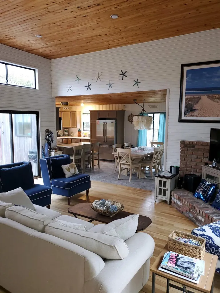 437 Dehnhoff Walk Ocean Beach NY 11770