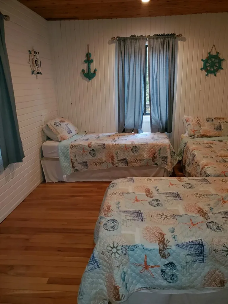 437 Dehnhoff Walk Ocean Beach NY 11770