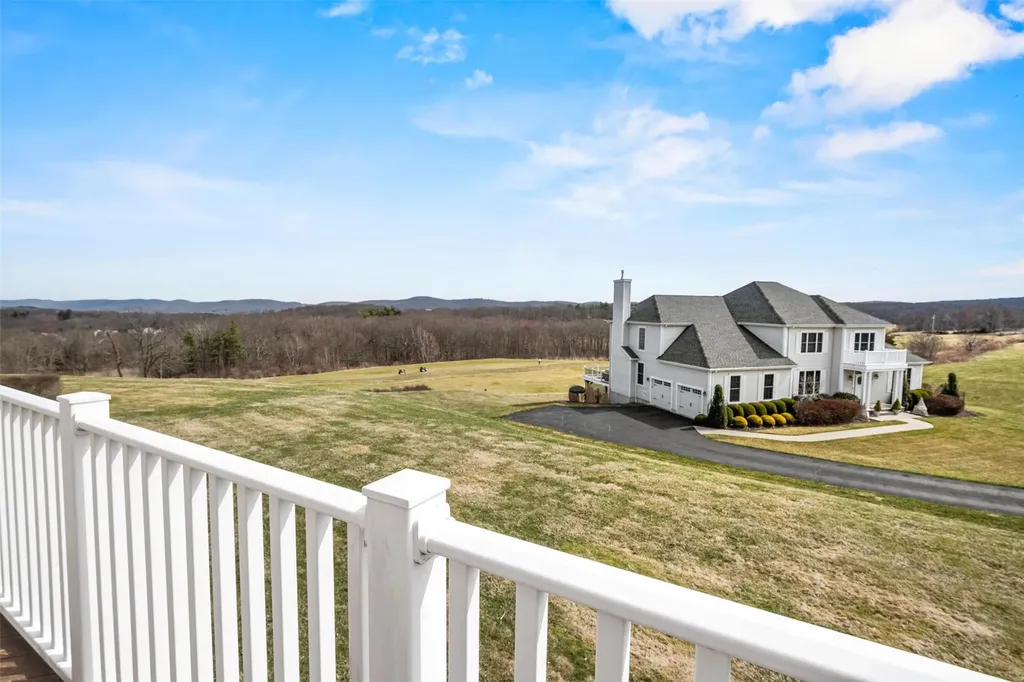 6 Augusta Court Monroe NY 10950