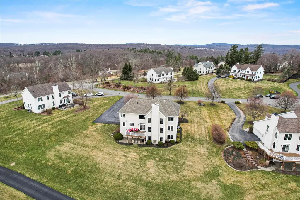 6 Augusta Court Monroe NY 10950