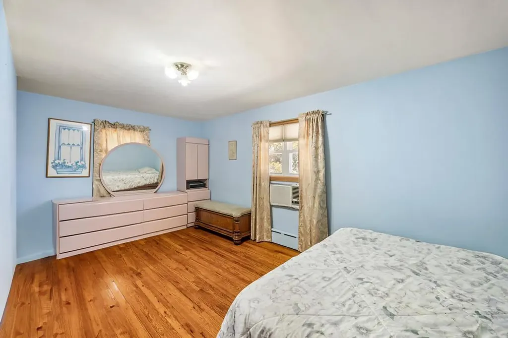 1040 Rosedale Road Valley Stream NY 11581