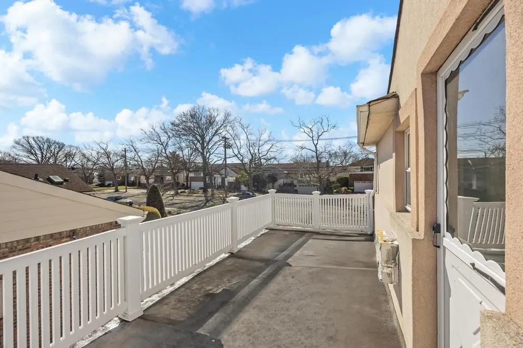 1040 Rosedale Road Valley Stream NY 11581