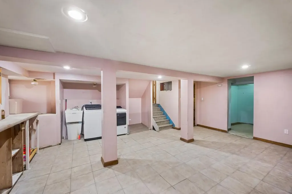 1040 Rosedale Road Valley Stream NY 11581