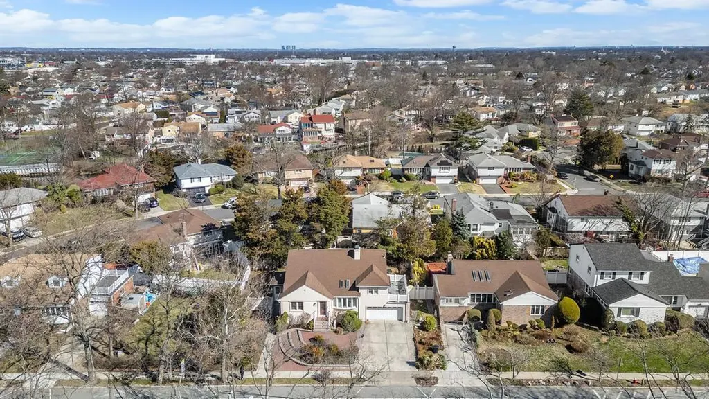 1040 Rosedale Road Valley Stream NY 11581