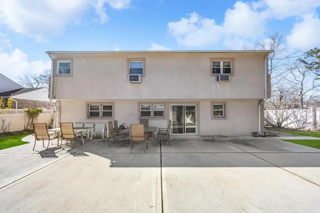 1040 Rosedale Road Valley Stream NY 11581