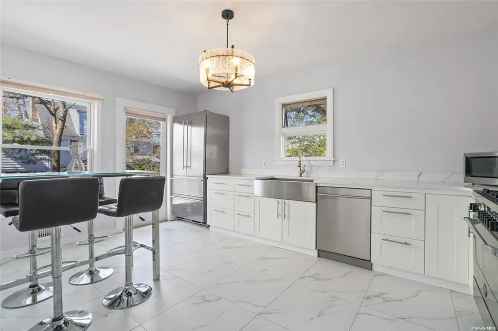 9 Dobbs Terrace Scarsdale NY 10583