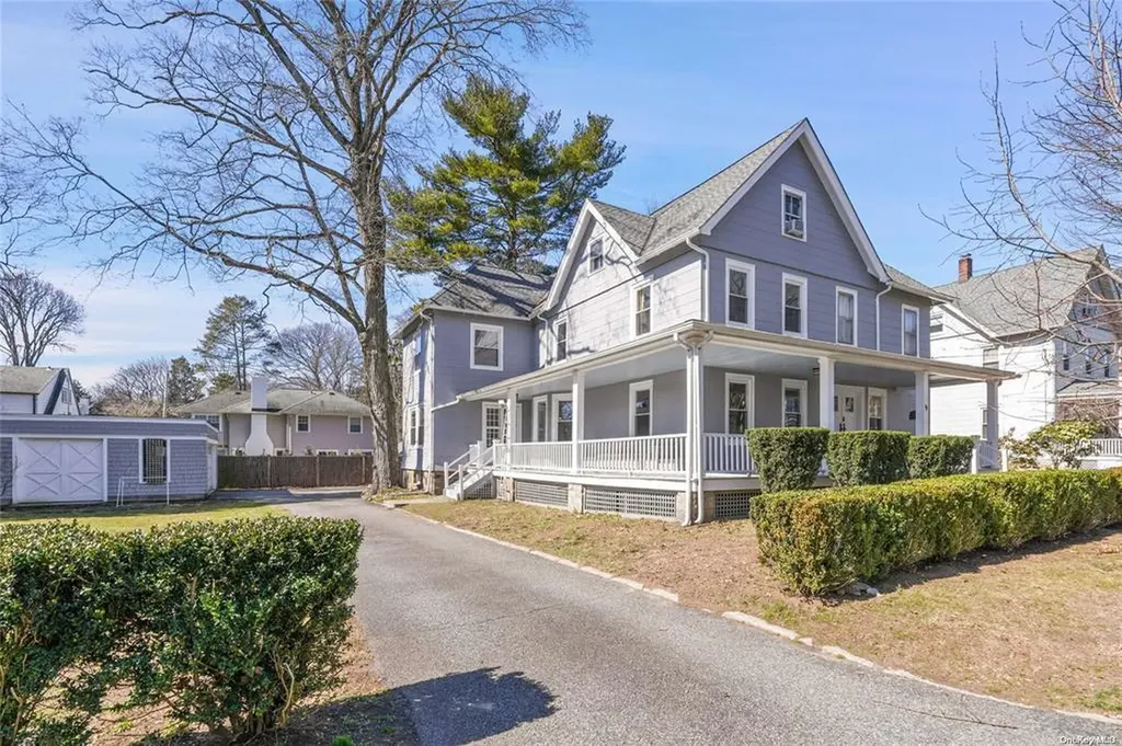 9 Dobbs Terrace Scarsdale NY 10583